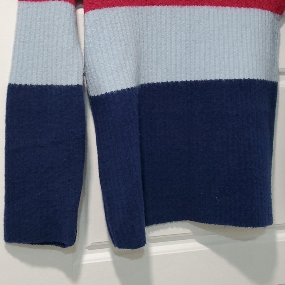 Garage Colorblock Sweater - Picture 11 of 13